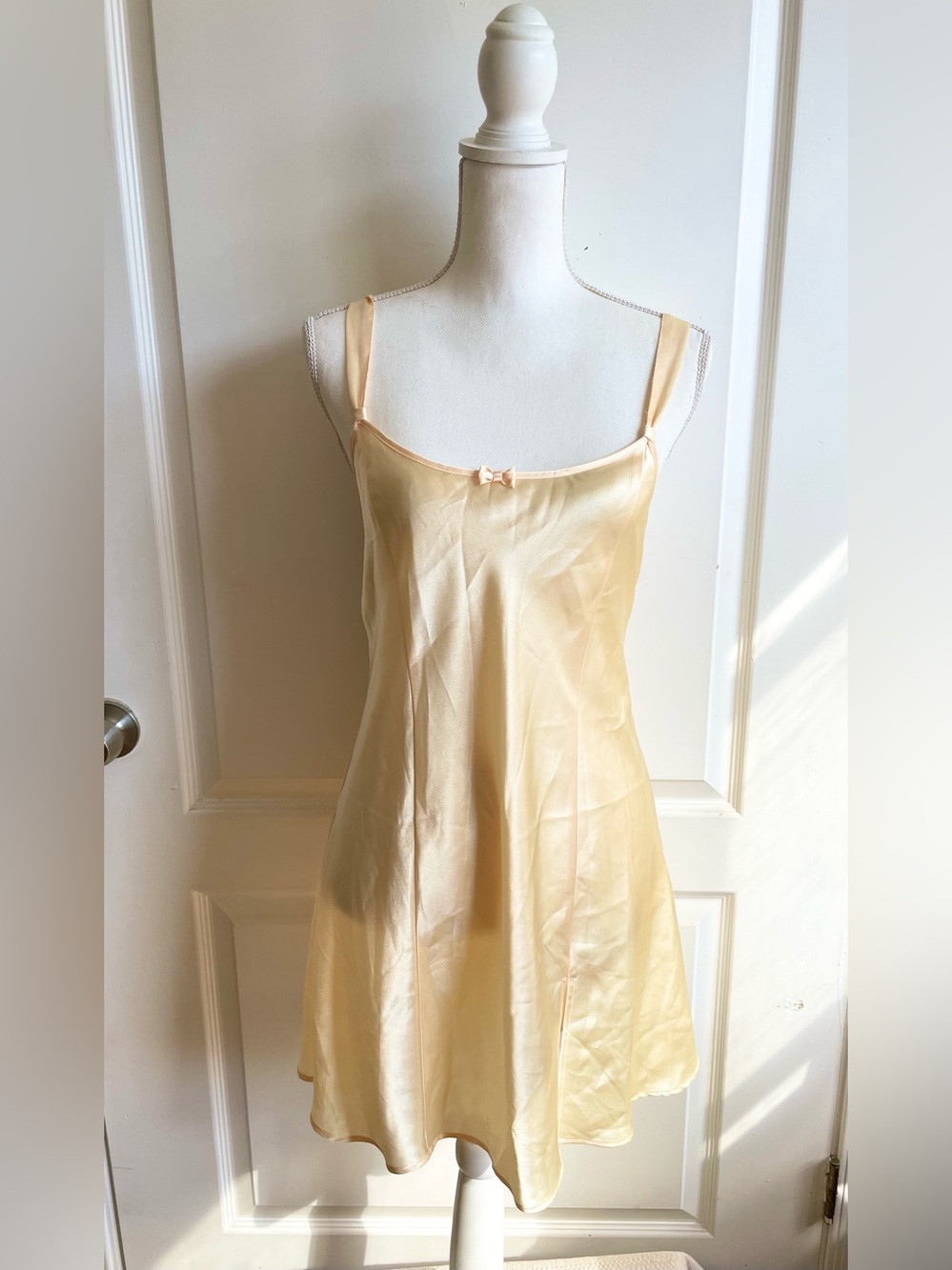 Vintage Y2k Babydoll Yellow Satin Slip Dress Bow Detail Size M Old Hollywood
